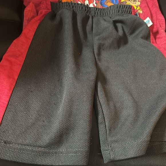 4T boys paw patrol shorts and t shirt outfit - Picture 5 of 7